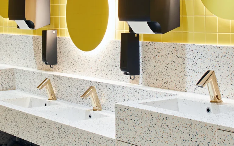 La vasque en Durat : l’alliance entre Solid Surface et Plastique recyclé